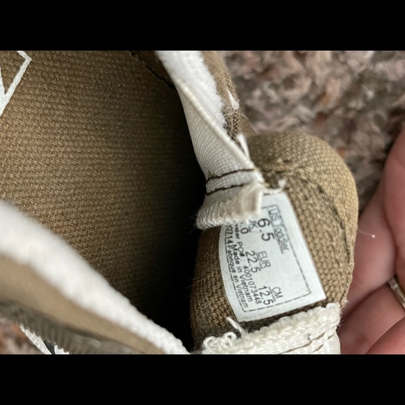 Vans toddler volcano dinosaur shoe 6.5 - Picture 3 of 3